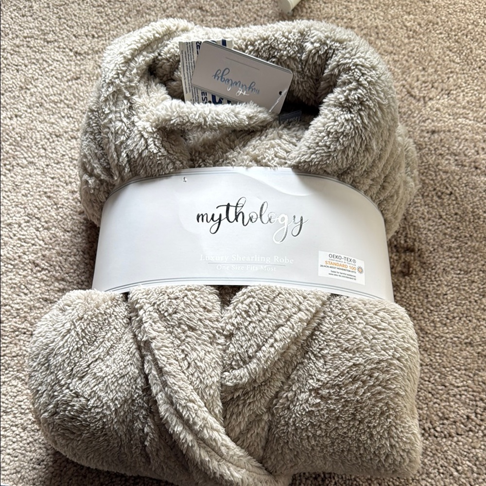Women's Plush Robe - Cream